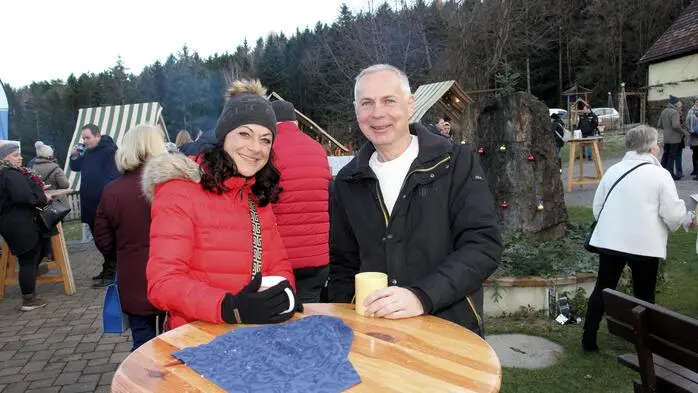 Nach dem großen Erfolg im Vorjahr fand auch dieses Jahr am ersten Adventwochenende ein Christkindlmarkt im Gastgasten beim Buschenschank Zach in Ligist statt.