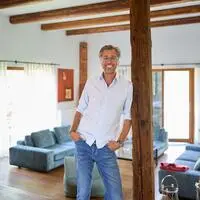 Bernhard Spörk im umgebauten Stadl