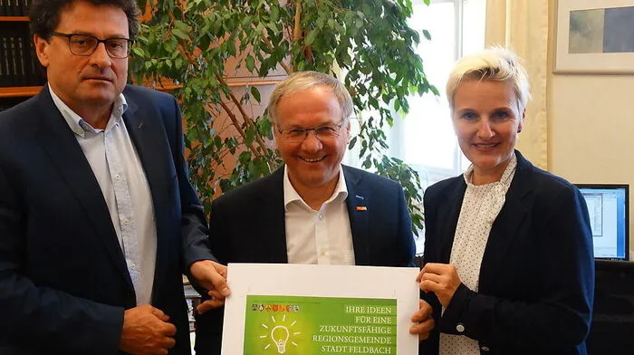 Bürgermeister Josef Ober (Mitte), Stadtamtsdirektor Michael Mehsner und Andrea Meyer suchen gute Ideen
