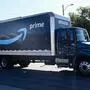 Amazon - hier ein Symbolbild aus den USA - setzt in Europa verstärkt auf Elektro-Trucks
