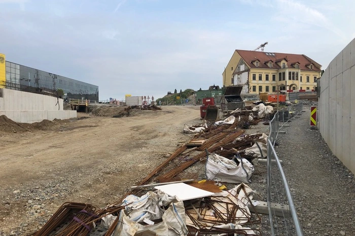 Der Bereich des Kreisverkehrs Reininghaus: Hier musste das Gelände abgeflacht werden, damit die Straßenbahn die Steigung schafft.