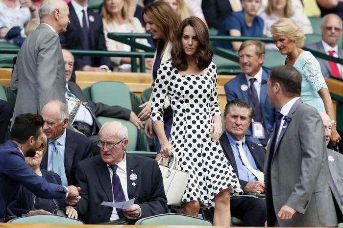 Kate ist bekannt für ihre Tennisbegeisterung.