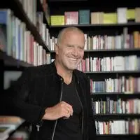 Bernhard Aichner
