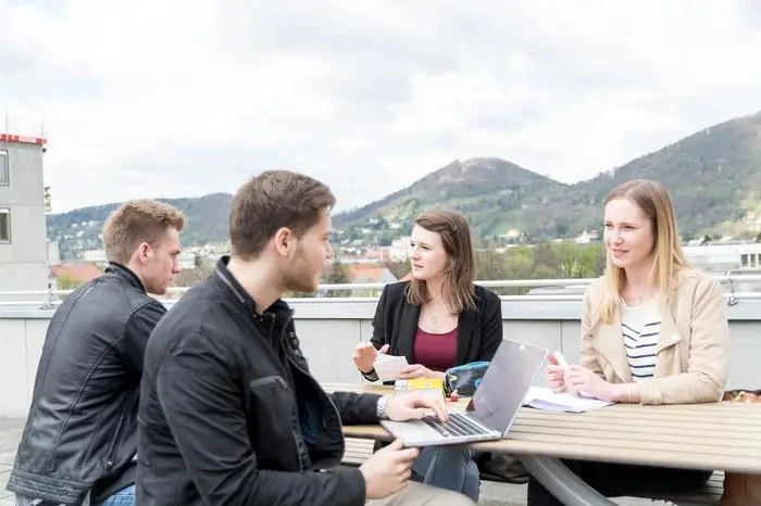 Für deinen Businessplan findest du online auch unterschiedliche kostenlose Angebote, die dich bei der Erstellung unterstützen 