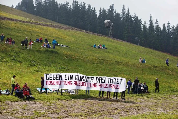 Einige wenige Demonstranten fanden sich ein.