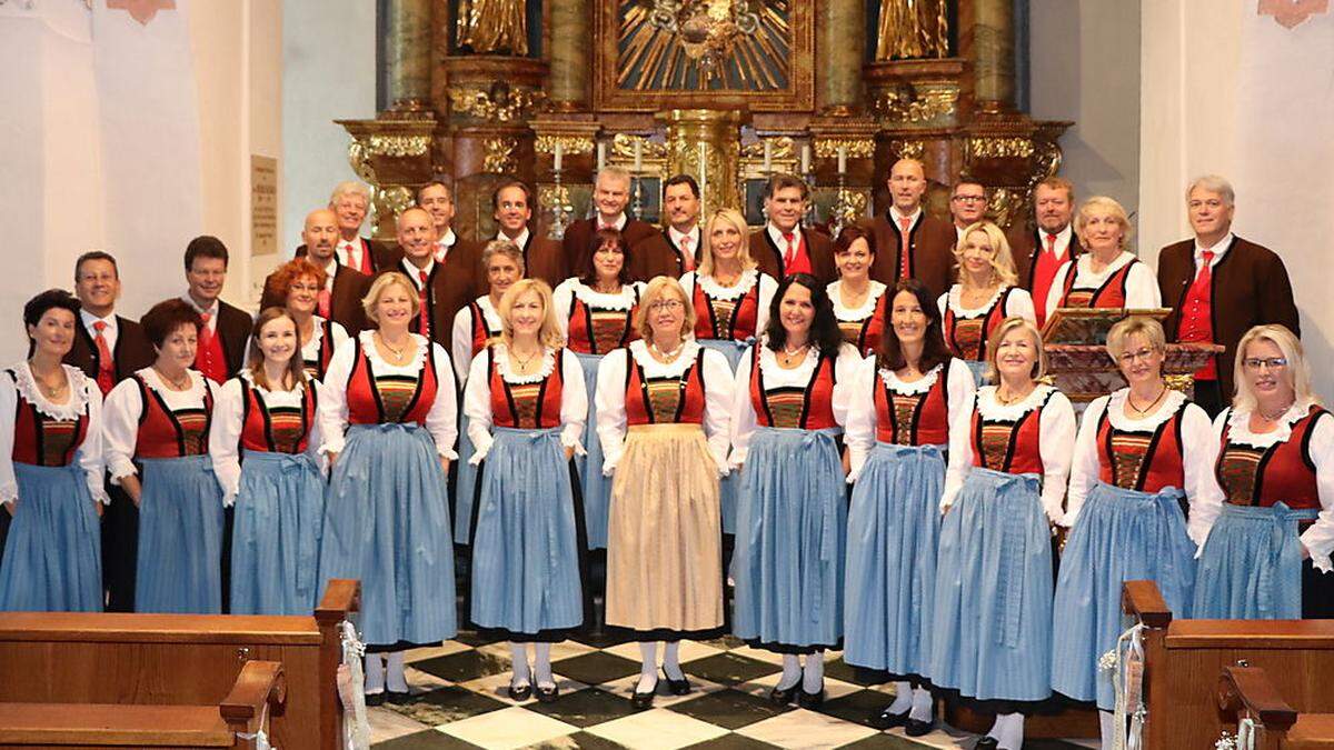 Der Grenzlandchor Arnoldstein singt in Feldkirchen