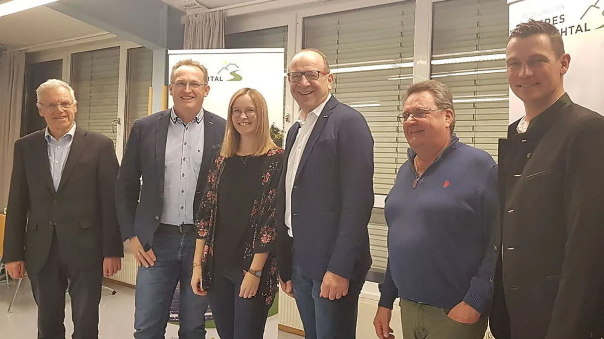 Franz Wenzel (KEM-Stellv.), Andreas Spari (Hitzendorf), Angela Reiter (KEM-Managerin), Josef Birnstingl (St. Bartholomä), Andreas Staude (St. Oswald) und Alfred Brettenthaler (Stiwoll)