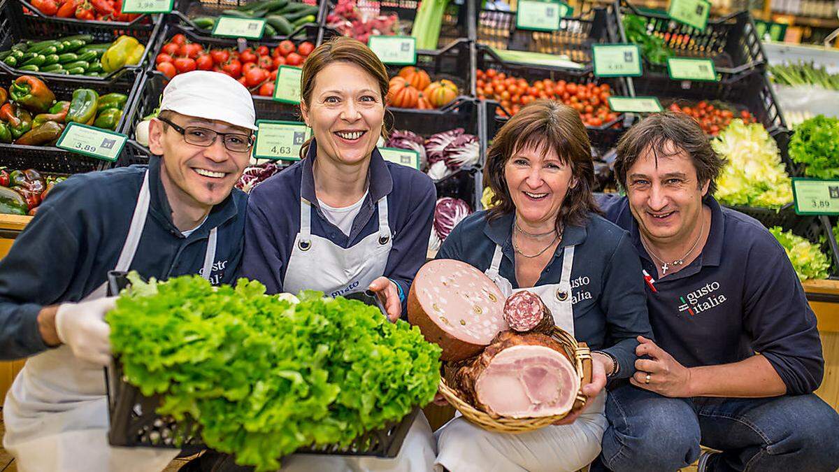 Im „Drei-Länder-Eck“ zu Hause: Edin, Tiziana, Rina und Carlo (von links)