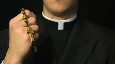 Der Priester wurde bis auf weiteres dienstfrei gestellt 