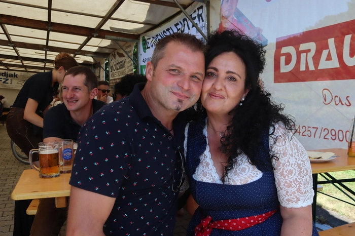 Klicken Sie sich durch die Bilder des Kirchtages in Ruden.