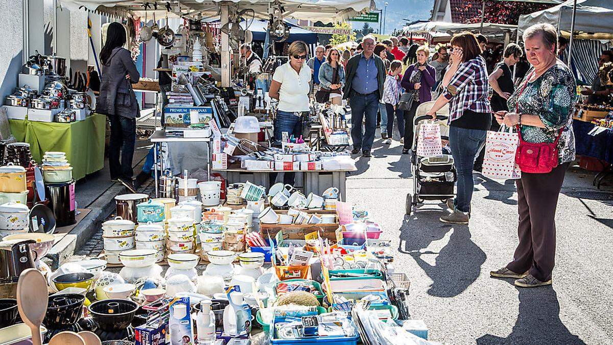 Der Markt lädt wieder zum Stöbern ein