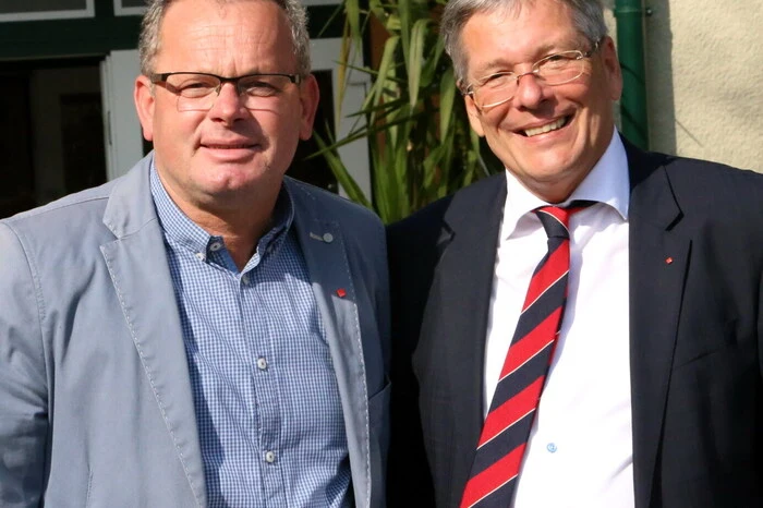 Auch Landeshauptmann Peter Kaiser und Landtagsabgeordneter Klaus Köchl (am Foto von rechts) ließen es sich nicht nehmen, beim Jubiläum in Glödnitz vorbei zu schauen.
