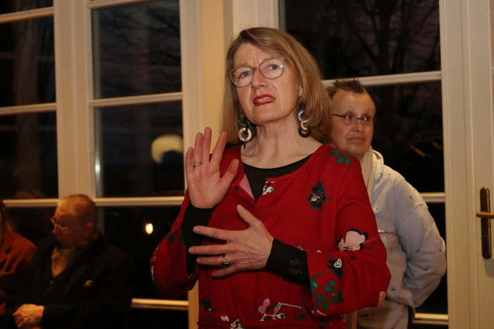 Michaela Leutzendorff-Pakesch stellte die Künstler vor.
