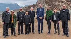 LH Hermann Schützenhöfer, Waltraud Klasnic, Robert Galler, Martha Mühlburger, Hannes Androsch, Minister Heinz Faßmann , Barbara Eibinger-Miedl, Ursula Lackner und Rektor Wilfried Eichlseder