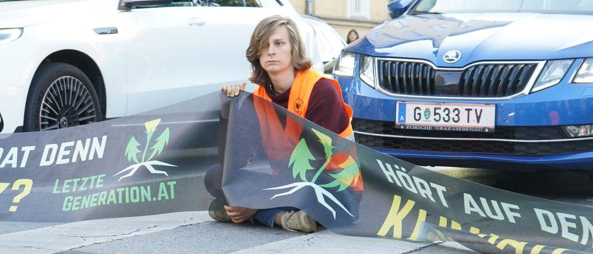 Eine Blockade von Klimaaktivisten in Graz