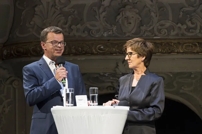 Moderiert von Antonia Gössinger (Kleine Zeitung) und Manfred Perterer (Salzburger Nachrichten)...