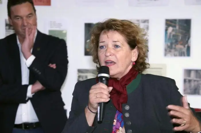 Auch Landesrätin Ursula Lackner würdigte das Unternehmen, seine Tradition sowie seine wirtschaftliche Bedeutung. 