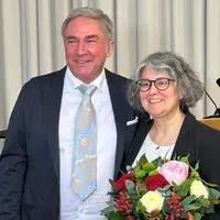 Mit Andrea Mattioli wird erstmals in Kärnten eine Frau Superintendentin. Sie folgt Manfred Sauer nach, der 23 Jahre im Amt war