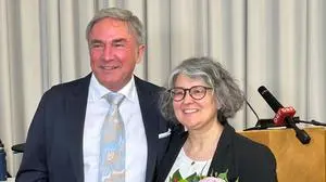 Mit Andrea Mattioli wird erstmals in Kärnten eine Frau Superintendentin. Sie folgt Manfred Sauer nach, der 23 Jahre im Amt war