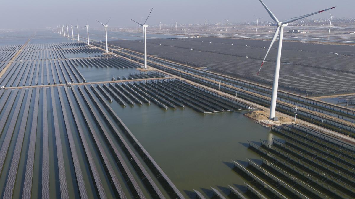 Gigantische Solarfarm an der Ostküste Chinas  