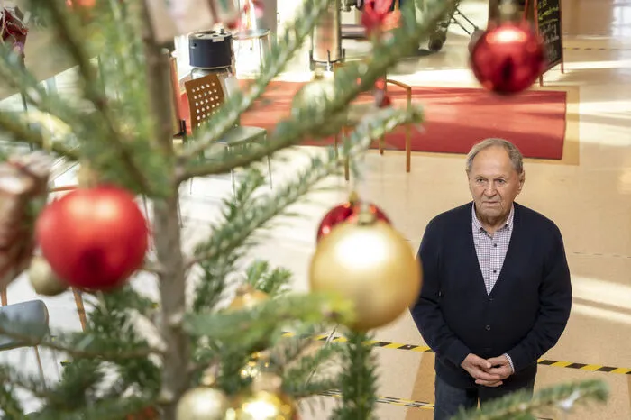 "Im Krieg haben wir Papierfetzen auf einen Baum gehängt und Stille Nacht gesungen."