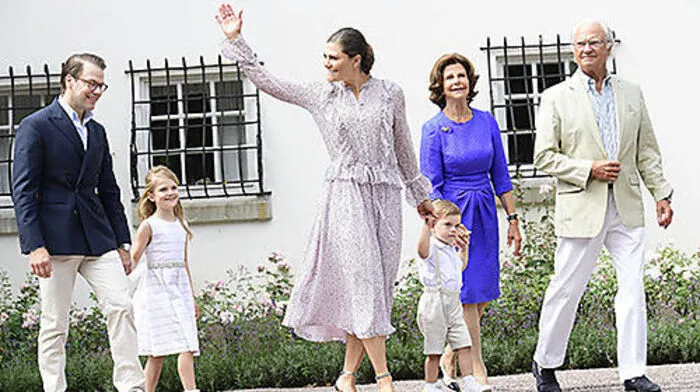 Zartes Kleidchen und ein Faible für härtere Töne: Prinzessin Estelle ist ein Fan von Metallica
