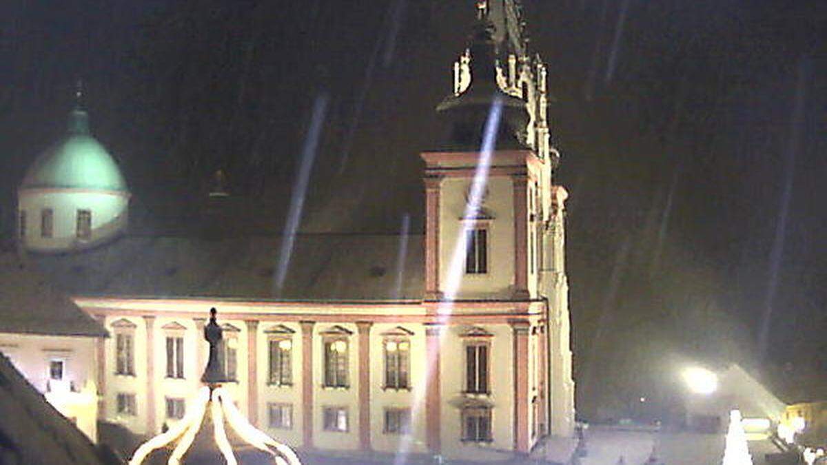 Seit Sonntagabend schneit es im Mariazell