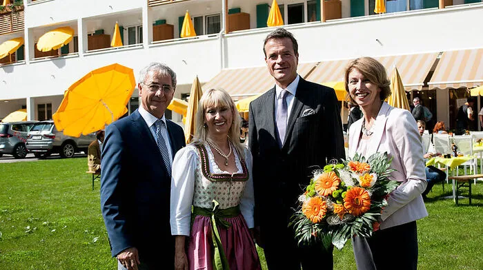 Der Wolfsberger Bürgermeister Hans-Peter Schlagholz, Direktorin Brigitte Schmidt, Geschäftsführer Stephan Wagner und Landeshauptmannstellvertreterin Gaby Schaunig