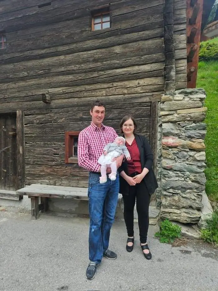 Der Stammzellenspender mit seiner Familie | Manfred Jestl aus Virgen mit seiner Frau Romana und Tochter Isabella, die nun ein Jahr alt ist