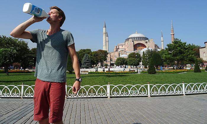 Die Hagia Sophia im Hintergrund