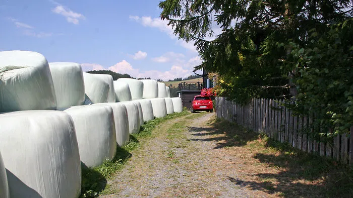 Willkommen zu Hause! Die Siloballen lassen grüßen . . .