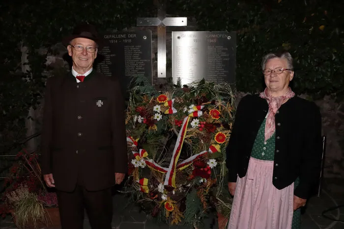 Am Foto von Links: Friedrich "Fritz" Scheriau (Chroist beim Abwehrkämpferbund Feldkirchen) mit Gattin Gerda Scheriau.