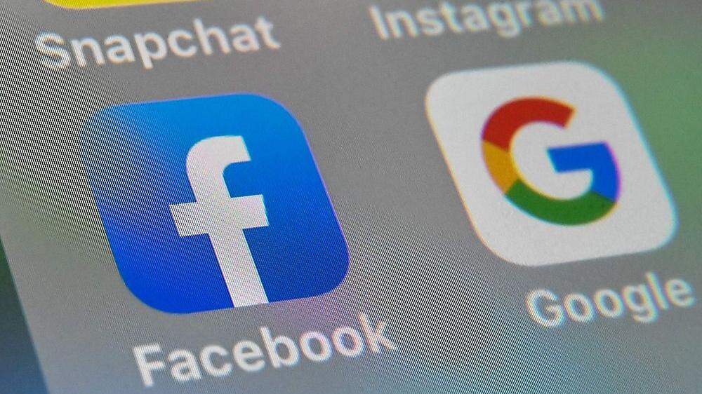 Die US-Onlineriesen Google und Facebook sollen für die Nutzung journalistischer Inhalte zahlen