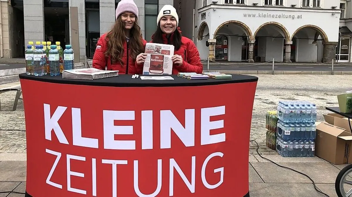 Das Team der Kleinen Zeitung auf dem Brucker Hauptplatz