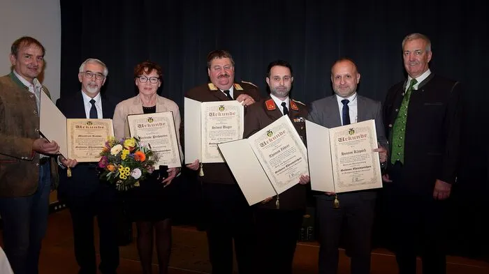Für viel Optimismus sorgte Bürgermeister Reinhold Höflechner bei seinem traditionellen Neujahrsempfang im vollen Kultursaal der Marktgemeinde Straß in Steiermark. Erstmals waren auch Gäste aus der ehemaligen Gemeinde Murfeld dabei, die seit heuer zu Straß gehört.