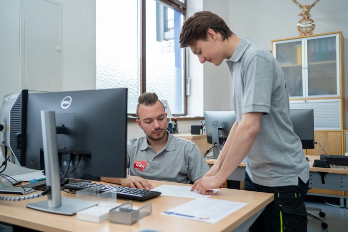 Verkabelungen und W-Lan-Einstellung sollten im Sinne eines stabilen Netzwerkes von Experten durchgeführt werden