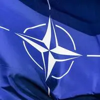 Die Flagge der Nato