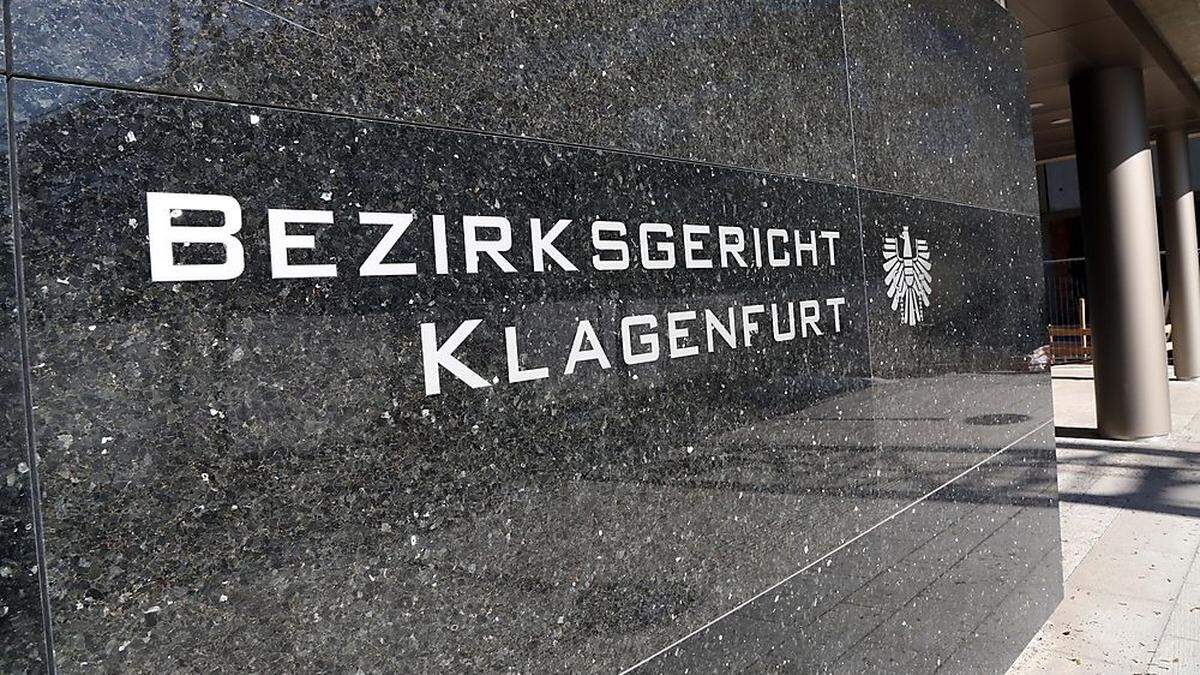 Der Unfalllenker musste sich am Bezirksgericht Klagenfurt verantworten
