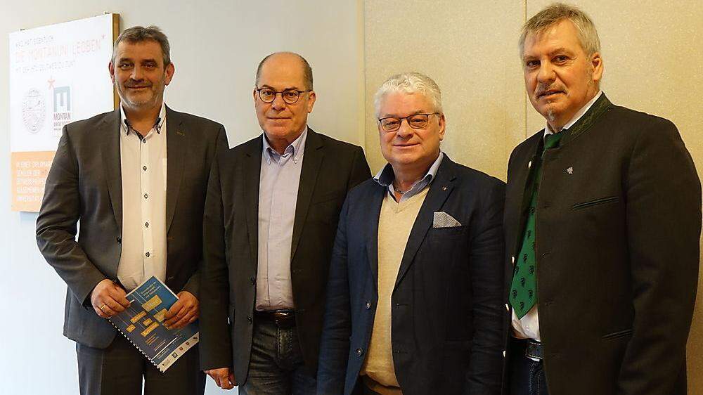 Die Bürgermeister der beteiligten Gemeinden: Gernot Lobnig, Hermann Dullnig, Hannes Dolleschall und Eberhard Wallner