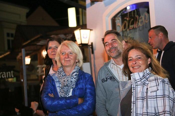 Musikalisch boten Hannah, Oliver Haidt, Gnackwatschn, Kompass Nord, Steirerkanonen, 3 Z, Werner B.  oder die Ralph Duschek Band ein buntes Programm.  