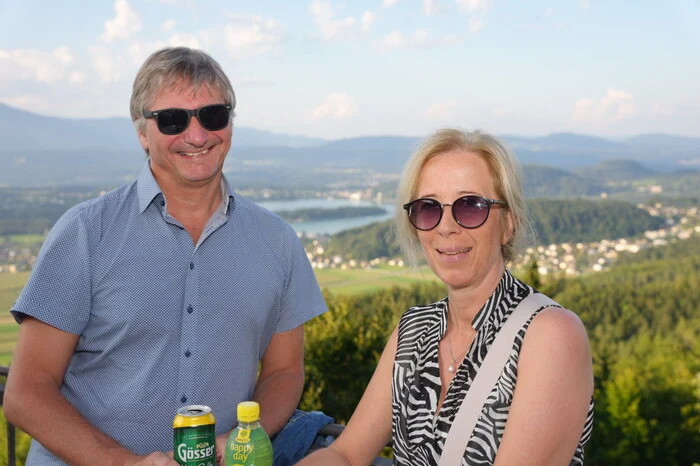 Dieses Paar ist aus Oberösterreich zum Konzert gekommen und hat den Aufenthalt in Kärnten gleich um eine Woche verlängert. 