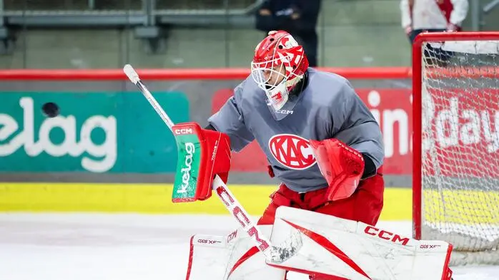 KAC-Goalie Florian 
Vorauer ist allzeit bereit