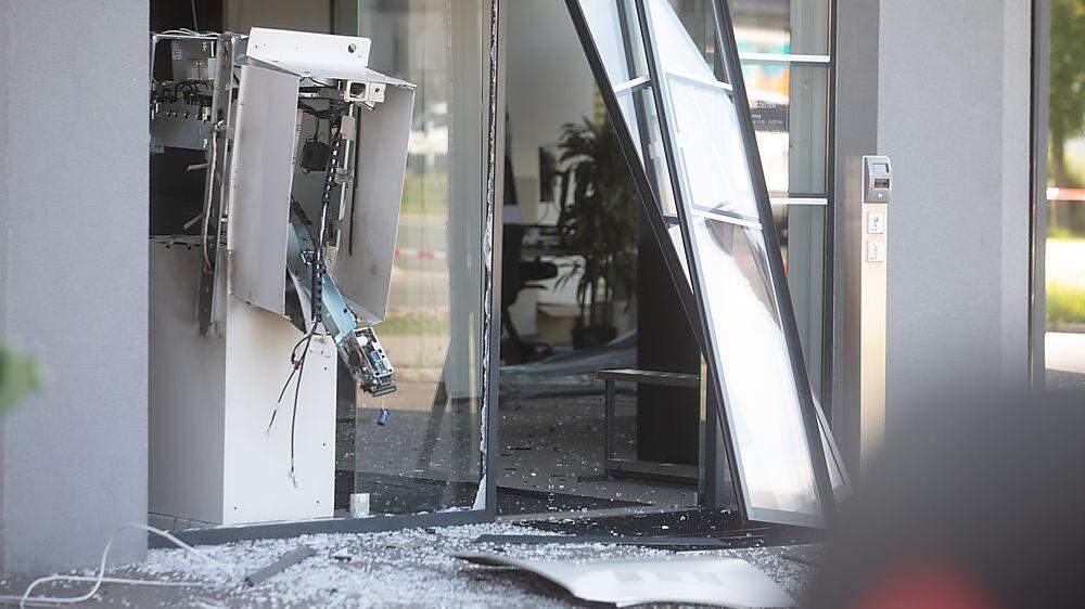 Am 8. August wurde der Bankomat in Nußdorf-Debant gesprengt 