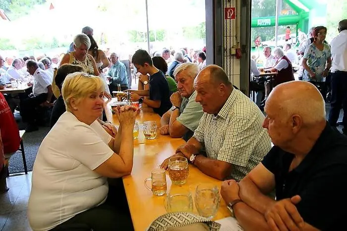 Jeweils am kirchlichen Umgang-Sonntag, bei dem auch heuer wieder eine Abordnung der Florianis teilnahm, wird zum Frühschoppen geladen. 