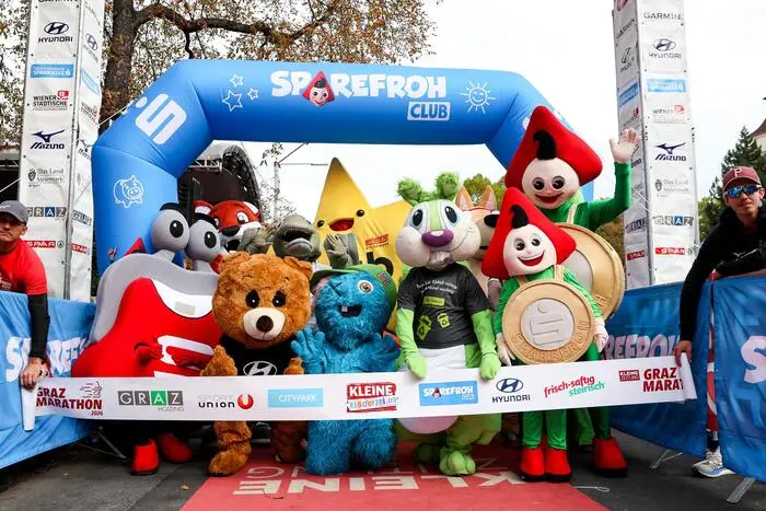 GRAZ,AUSTRIA,10.OCT.26 - RUNNING - Graz Marathon, side events. Image shows the mascots run. Photo: GEPA pictures/ Matic Klansek