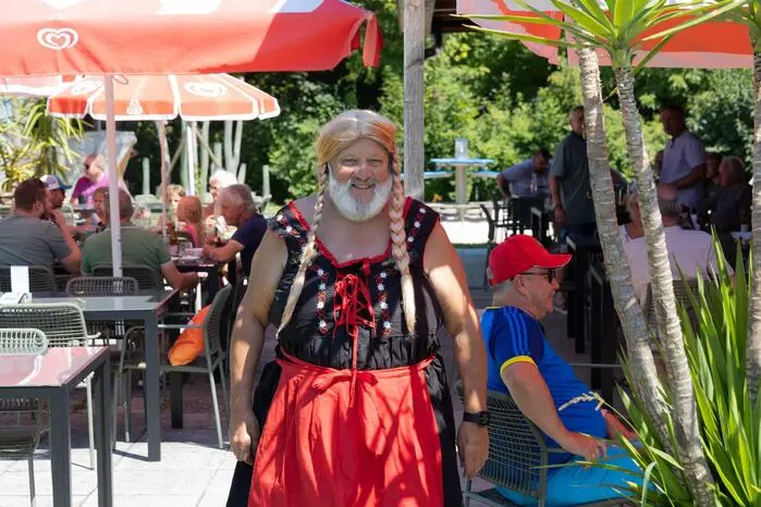 Klicken Sie sich durch die Bilder!