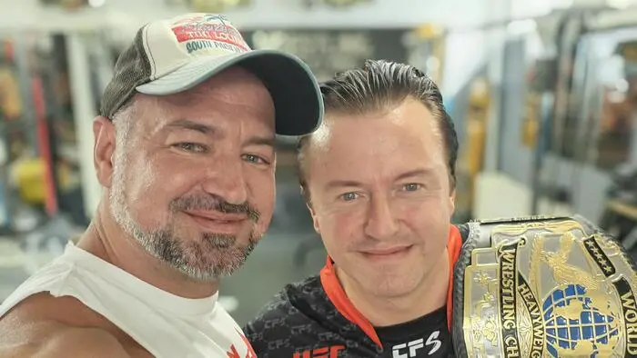 Chris „Bambiikller“ Raaber und Schauspieler Christoph Schlagenhaufen