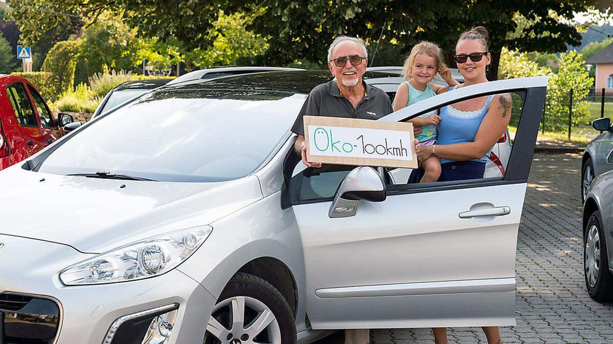 Peter Senger und Anna-Maria Wobik fahren seit April nur mehr 100 km/h auf der Autobahn