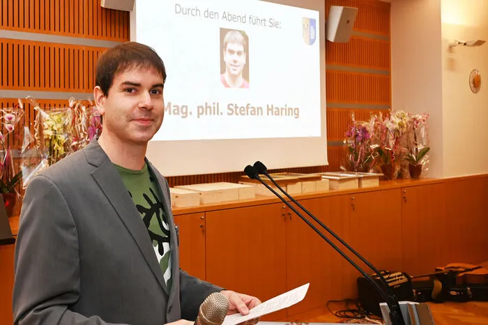 Stefan Haring führte durch den Abend.
