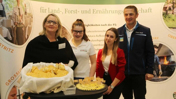 30 Betriebe sowie viele Schulen beteiligten sich am Job-Dating in der NMS Obdach.